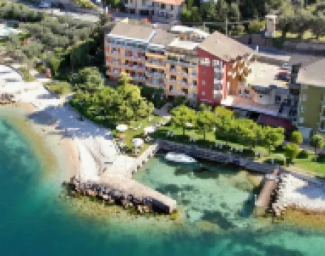 Hotel du Lac - Relax Attitude Hotel