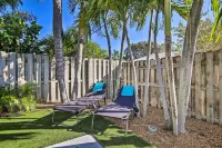 1 Mi to Deerfield Beach: Stylish Studio w/ Pool! - 3-Star