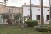 Curolla Petit Hotel Hotels in Llubi
