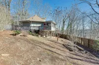 Mountaintop Blue Ridge Cabin 2 Mi to Downtown