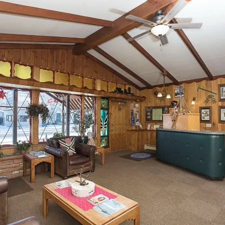Yodeler Motel