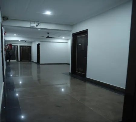 Radiant Blu Hotels Sector 70 Отели рядом с достопримечательностью «Sector 41 D Block Park»