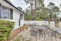 Steps to Beach: Carrabelle Family Home w/ Patio! - Beach