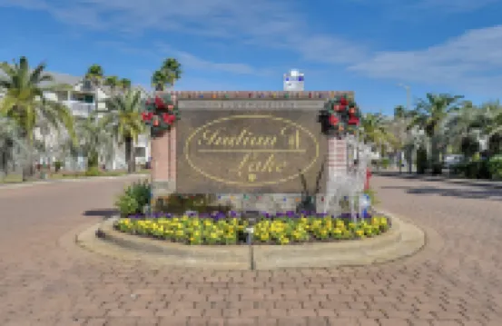 Winter Getaway Destin Condo by Golf and Dining