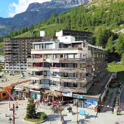 Résidence Les Cîmes - Centre Val d'Isère Hotel Exterior