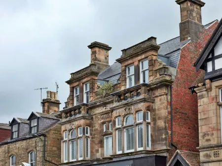 Shaky's Penthouse Отели рядом с достопримечательностью «Шерифф Филдс»