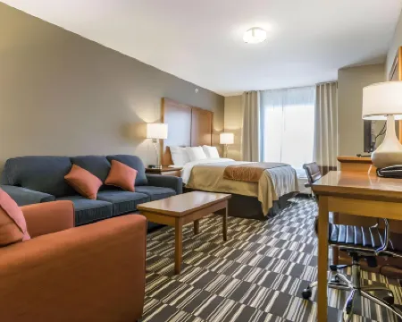 Comfort Inn & Suites Edmonton International Airport โรงแรมใน