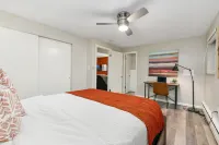 磚套房 | 靠近老城區的明亮大膽度假屋