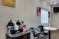 Motel 6 Hinesville, GA