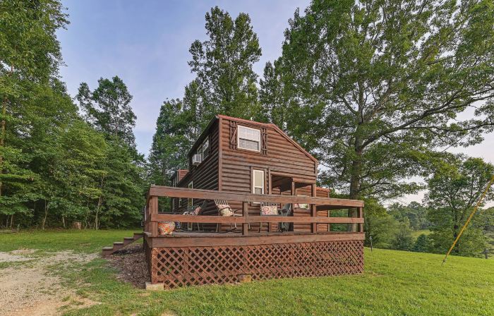 Cabin on Working Highland Cattle Farm in Kentucky