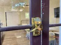 Stylist studio on Van Ness in the tower district