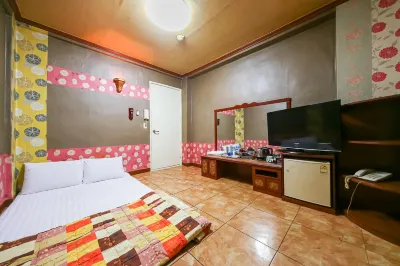 Daegu Exco Cosmos Hotels near Daegu Intl. Airport