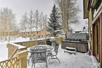Frisco Townhome w/ Hot Tub - 10 Mi to Breckenridge - 3-Star