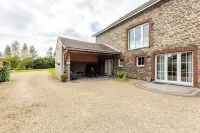 Les gîtes du RancourtSous la grange โรงแรมใกล้La réserve naturelle d’Orti - Le Parc naturel des deux Ourthes