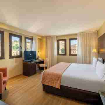 Eurostars Plaza Acueducto Rooms