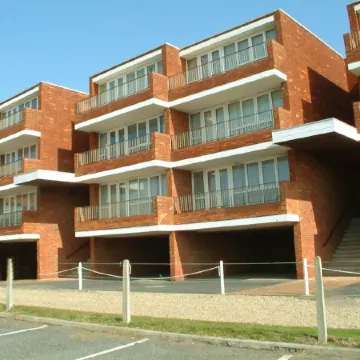 With amazing panoramic views, this is the perfect choice for a seaside holiday.