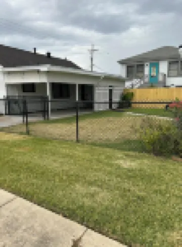 Charming 3-bedroom house with AC, WiFi in serene Houma