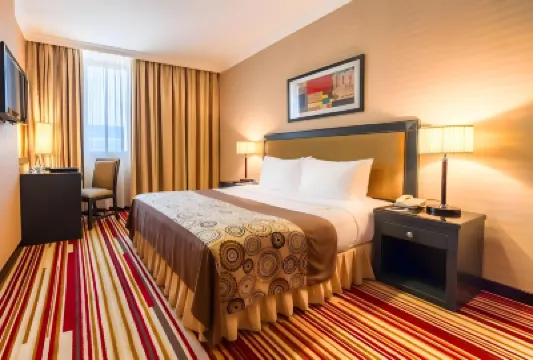 エグゼクティブ スイーツ ネーション・リビエラ周辺のホテル