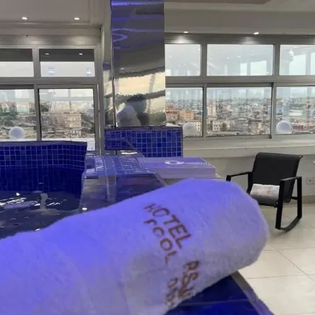 Saint James Marguerita Hotel Douala