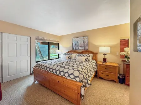 Beautiful 3Bd 2 Bath Condo Near Canyons Base, Free Shuttle or 5 Minute Walk