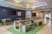 Spark by Hilton Hammond Hotels in Springfield