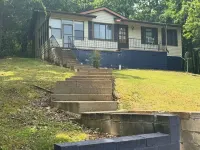 Cute 2BR Full Vacation Home near Spring River and Waterfall 샵 카운티 호텔