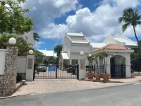 Oceanfront, 4 balcony condo: Stunning Sunsets