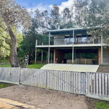 Perfect Location on the Water's Edge