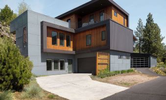 20 Min to Mt Bachelor! Perfect Basecamp for Skiers