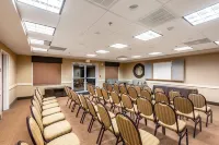 拉斯頓舒眠套房酒店 - 近大學