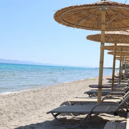 NUSA suites & villas
