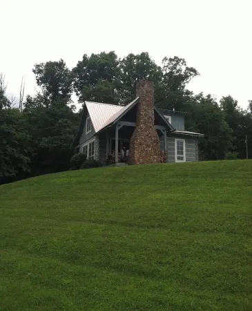 Blue Ridge Mountain 'Solitude' on The Little River Отели в г. Гэп Сивил