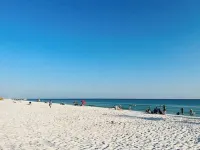 Serene Home with PRIVATE Pool - Near Beaches - Dog Friendly -Firepit&Large Yard