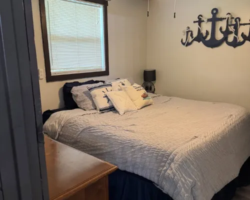 The Lakeview Cabin Hotels in Grayson County