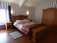 Family House for 8 – Peace & Nature Escape Hotels in Clecy