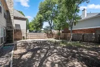 Grand, Prestigious Golf Villa: 4BR Games, DJ Booth Hotels near Sam's Club