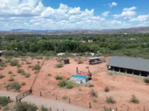 Airstream Near Sedona • Pool • Hot Tub • Mountain Views Hotels in Cornville