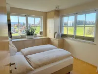 Villa Seekirchen: Exclusive living with private pool and garden for families