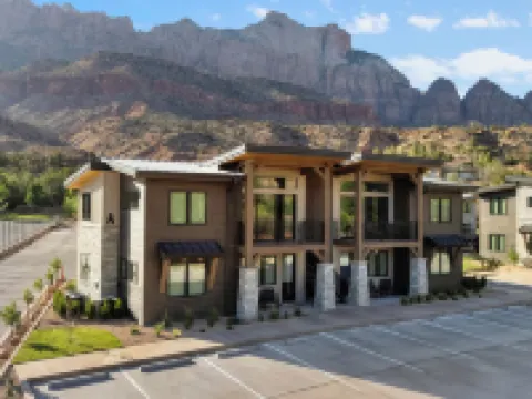 Montclair at Zion Hotels in Springdale