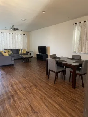 SAMSUNG- Newer Home Close to 130, Samsung & Shopping. 6 Beds, 4 Bedrooms Hotels in Hutto