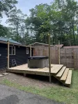 2-bedroom pet friendly Lake Huron cabin with Hot Tub, Sauna in Greenbush Hotels in Greenbush Township
