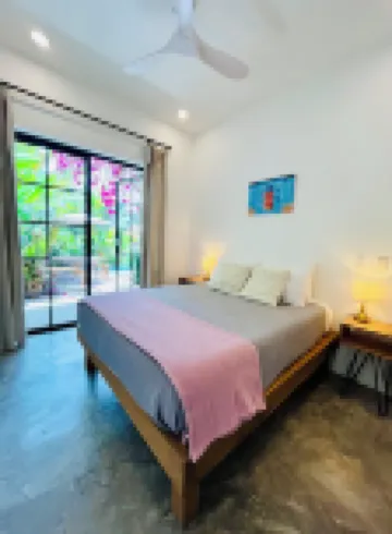 Kitchen, Saltwater Pool, Fast Wifi, Queen Bed, Air Conditioning - "Mar"