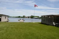 Sunnylea Resort Hotels in Severn