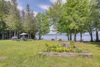 Peaceful Lakefront Cabin Getaway Dock, Fire Pit! - parking