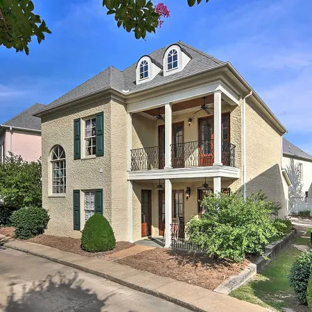 Large, Elegant Home < 2 Miles to Ole Miss!