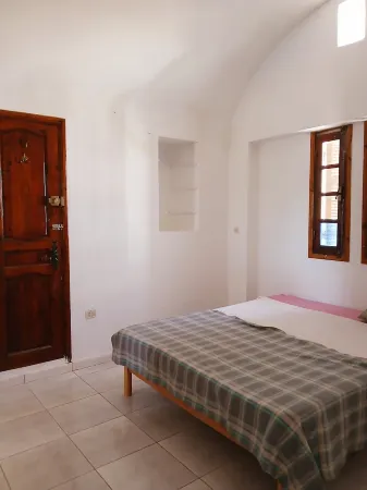 Maison la Rose 2 400m from the beach