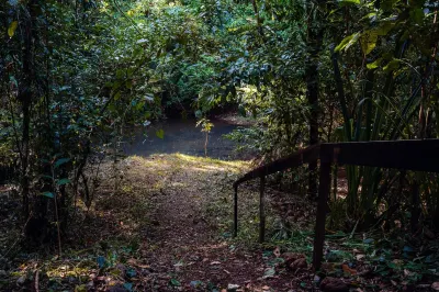 Peaceful riverfront villa Hotel berhampiran Cobano Airport