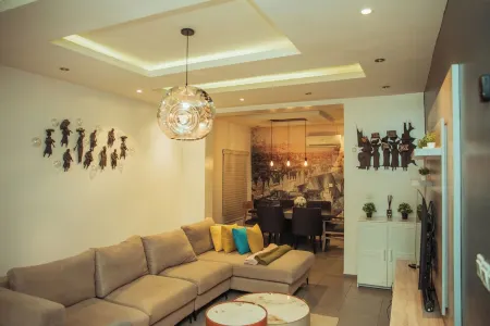 3-bedroom apartment in beautiful Lagos with WiFi, AC