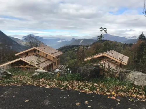 Fully renovated apartment in the family resort of Les Carroz D'Araches.