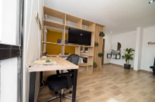 Elegant Caobos Coliving & Coworking